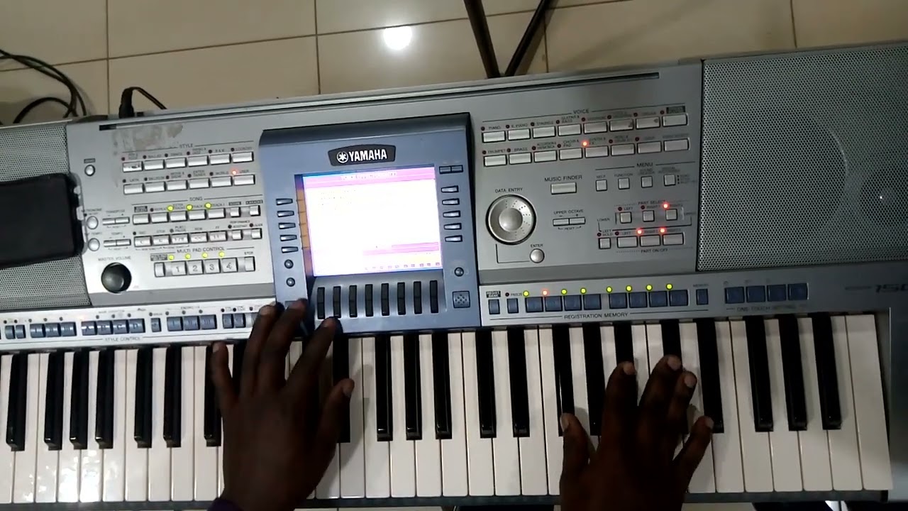 dore uko 🔥wacuranga 🎹yandirimbo (#nibyiza kuba munzu y'Imana ibihe byose) 🔥🎹 welcome.