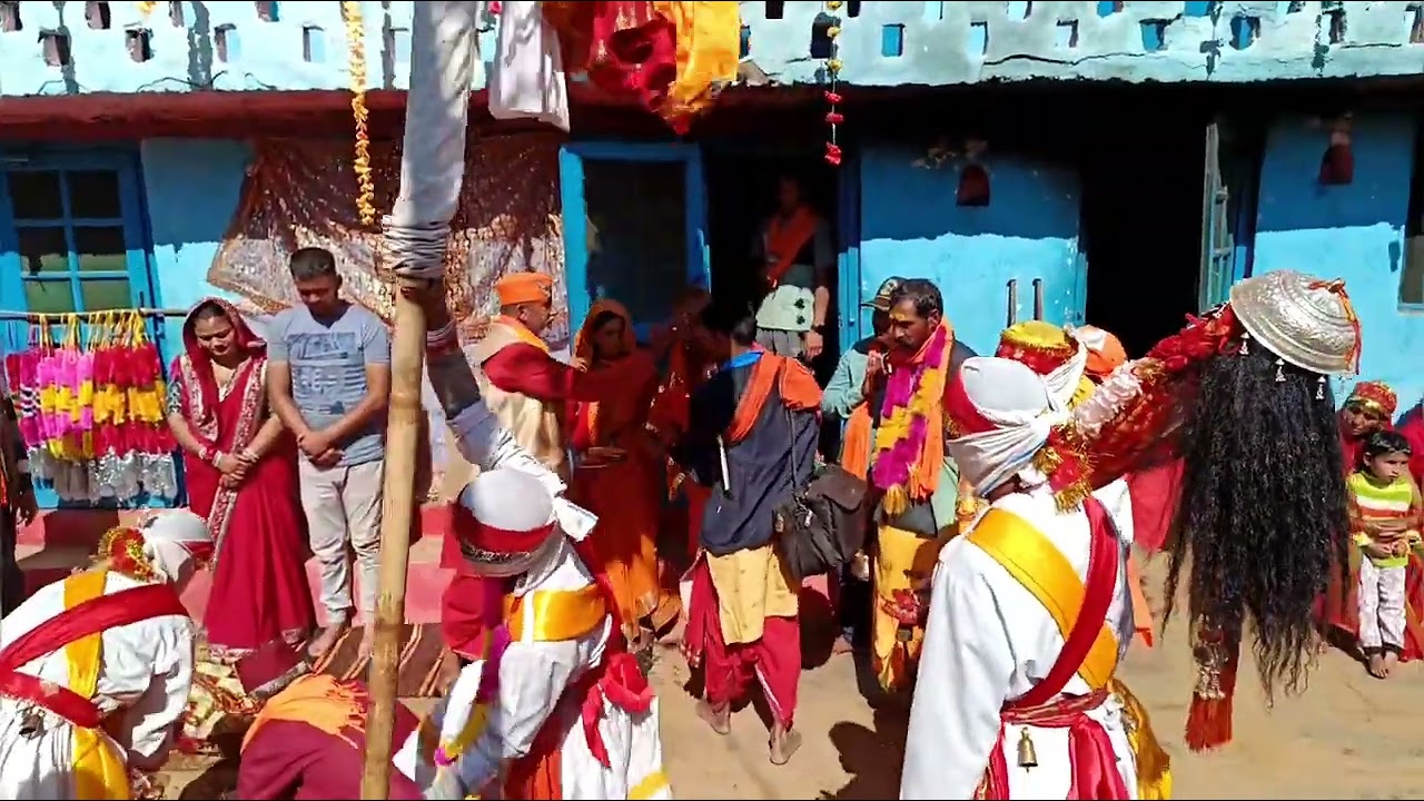 मां राजराजेश्वरी चंडिका देवरा यात्रा भ्रमण किरसाल गांव में भाग-3💐।मां सभी की मनोकामनाएं पूर्ण करे🙏।