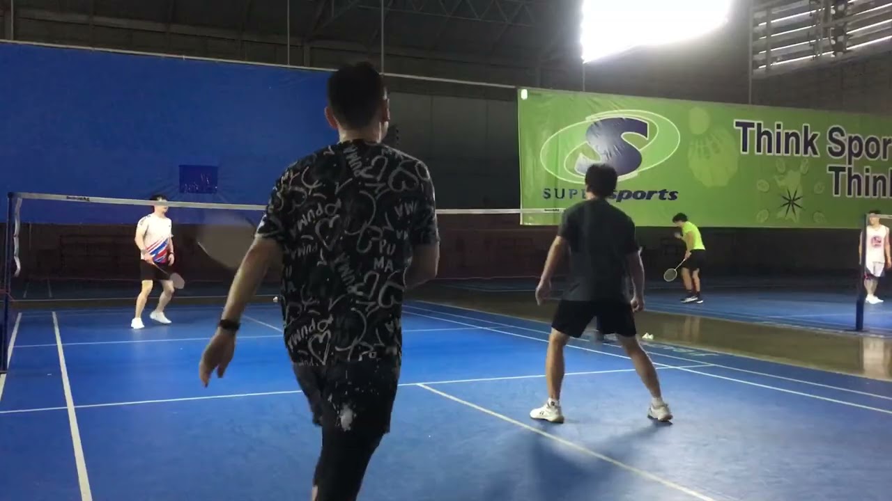 พี่กาน + เจ // เกี๊ยง + มาท #badminton #กุ๊งกิ๊งชวนตีแบด #bad 