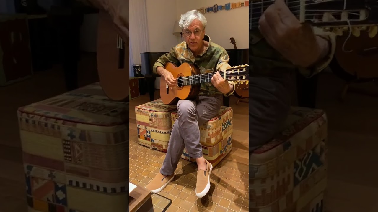 CAETANO VELOSO -VOCÊ É LINDA