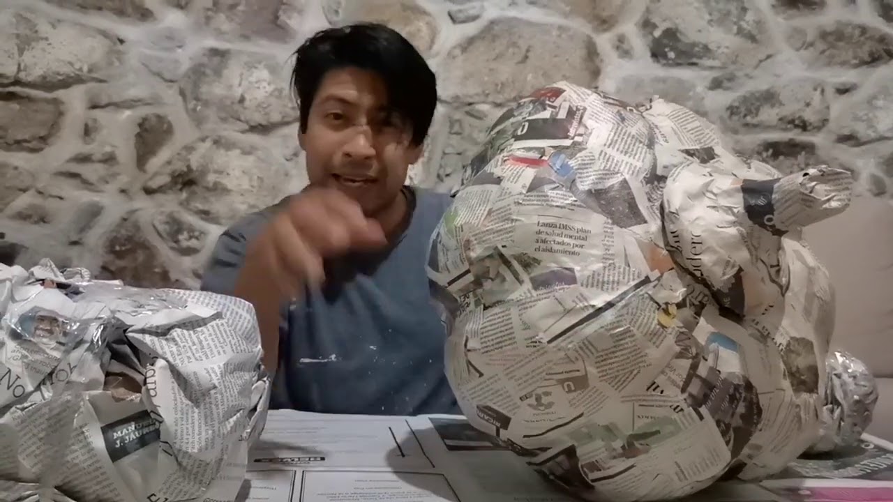 Como hacer una calabaza con periódico (sin globo) PARTE 1