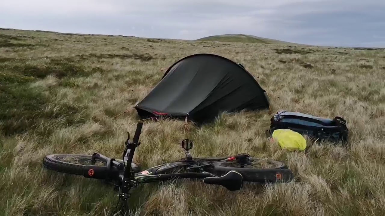 Hilleberg Akto 70mph+ winds