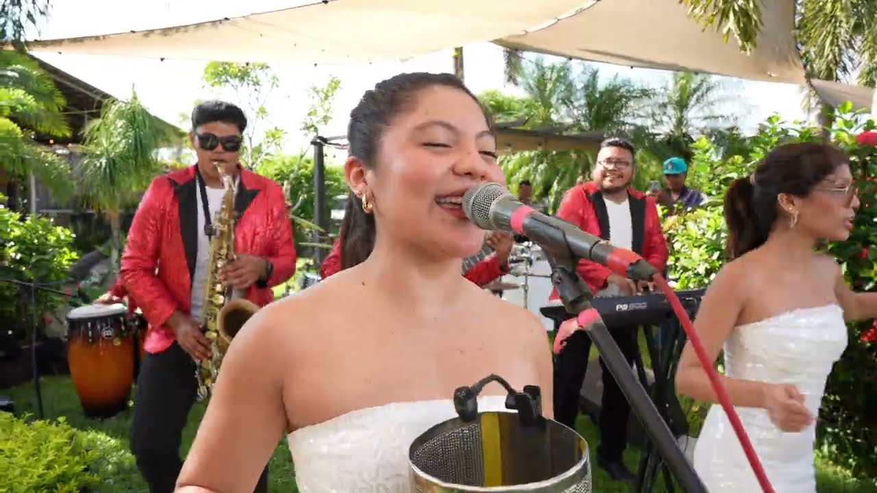 Güireando y Bailando, Charanga Costeña, Echa pa ka · Somos X (EN VIVO)