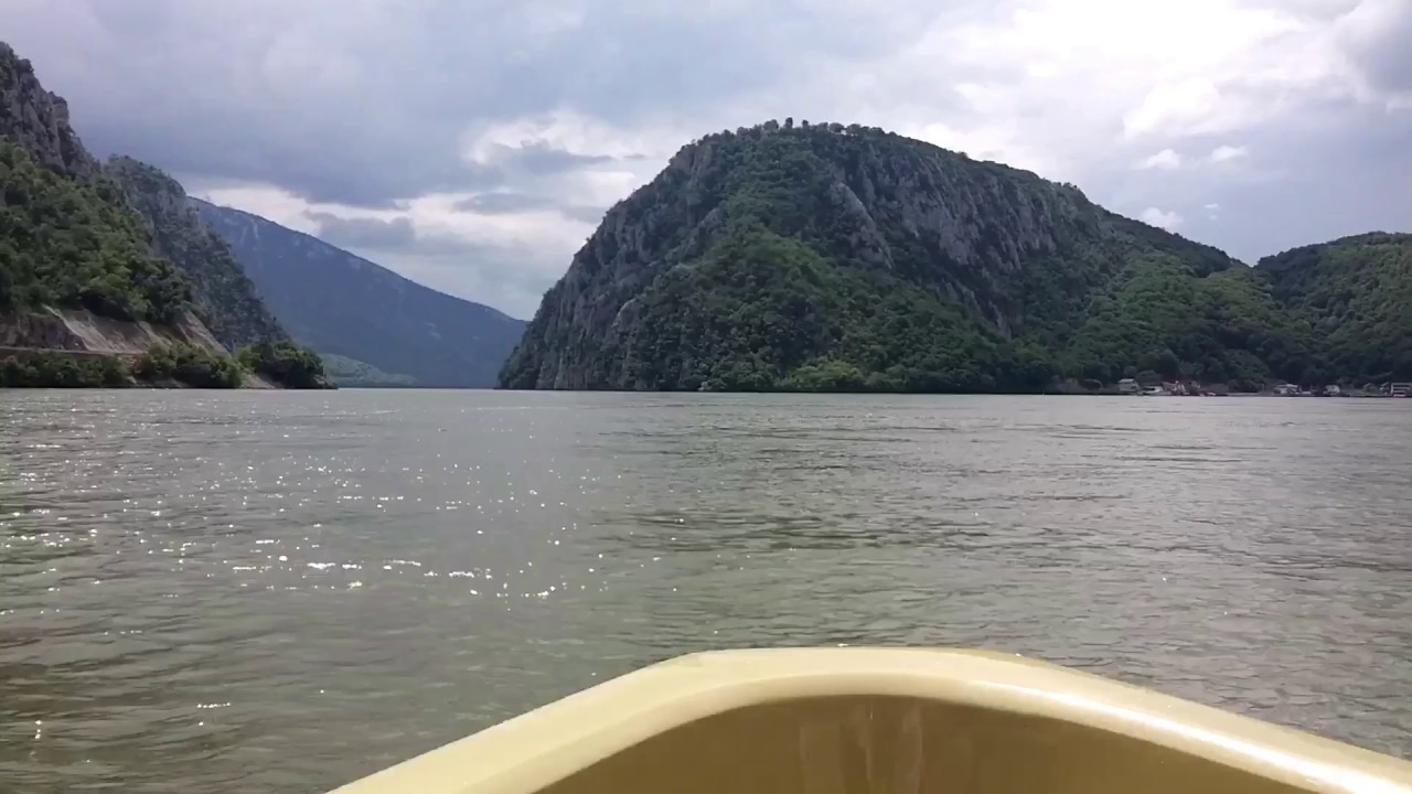 Cazanele Dunării - Plimbări cu barca