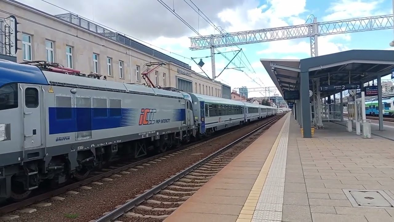EU160-010 z IC NOTEĆ do Piły Gł. odjeżdża ze stacji Rzeszów Gł. 18.10.2025