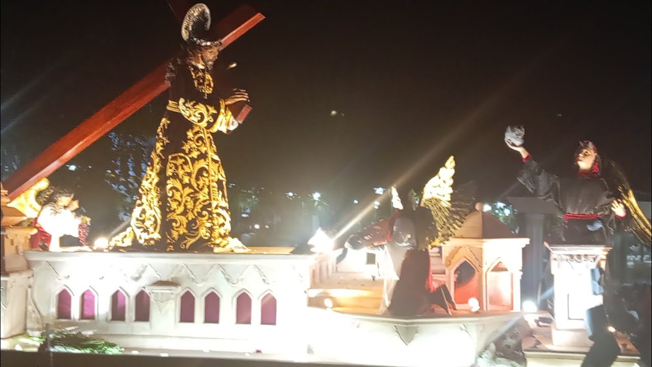 La Sollevaziones Di Cristo procesión de la venerada imagen de Jesús nazareno de los vía crusis 