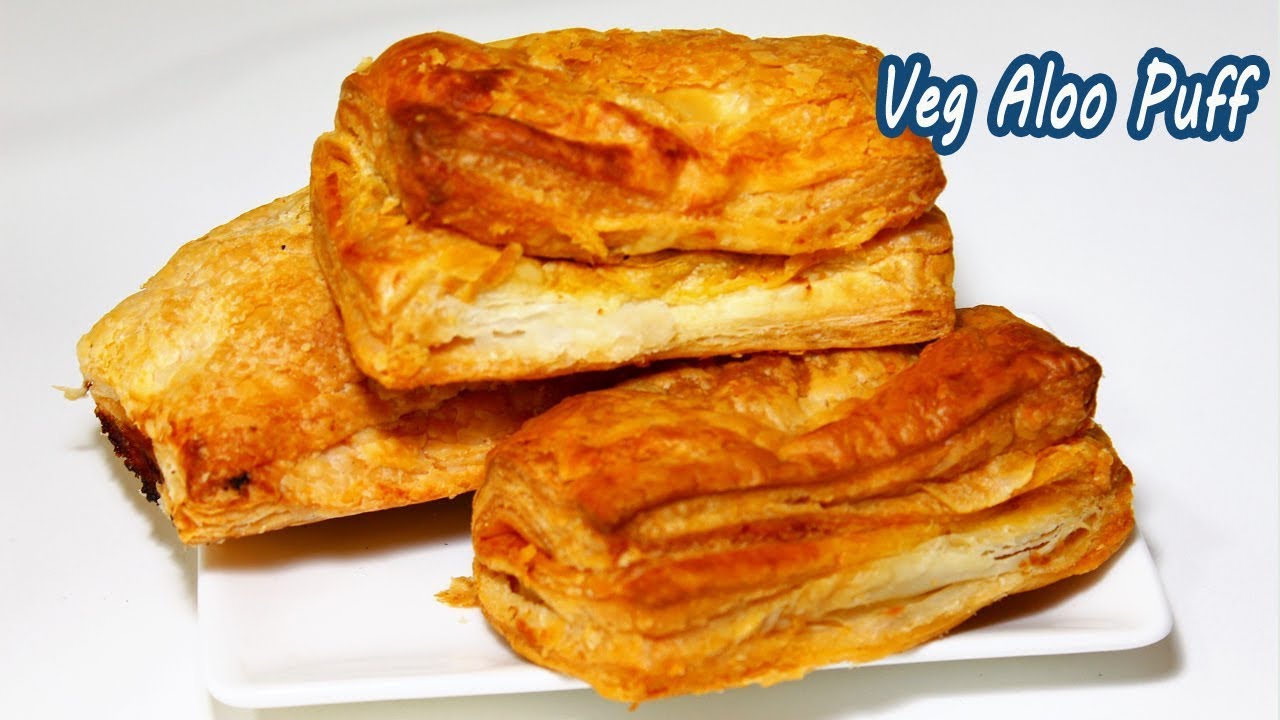 Veg Aloo Pastry | Aloo Pattice Recipe | Bakery Style Pattice | MadhurasRecipe | Ep - 643