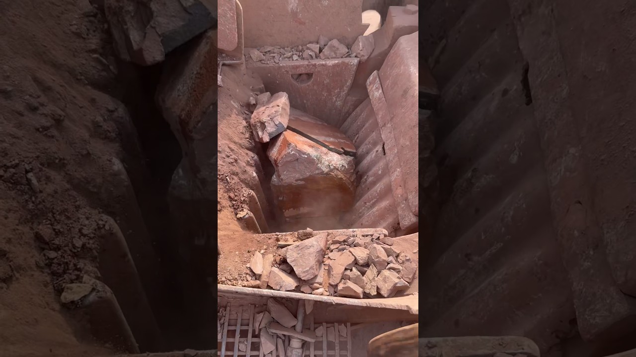#stone #crushing #workhard #100ksubscribers #100millionviews #stonecrusher #shortvideo #viralvideo
