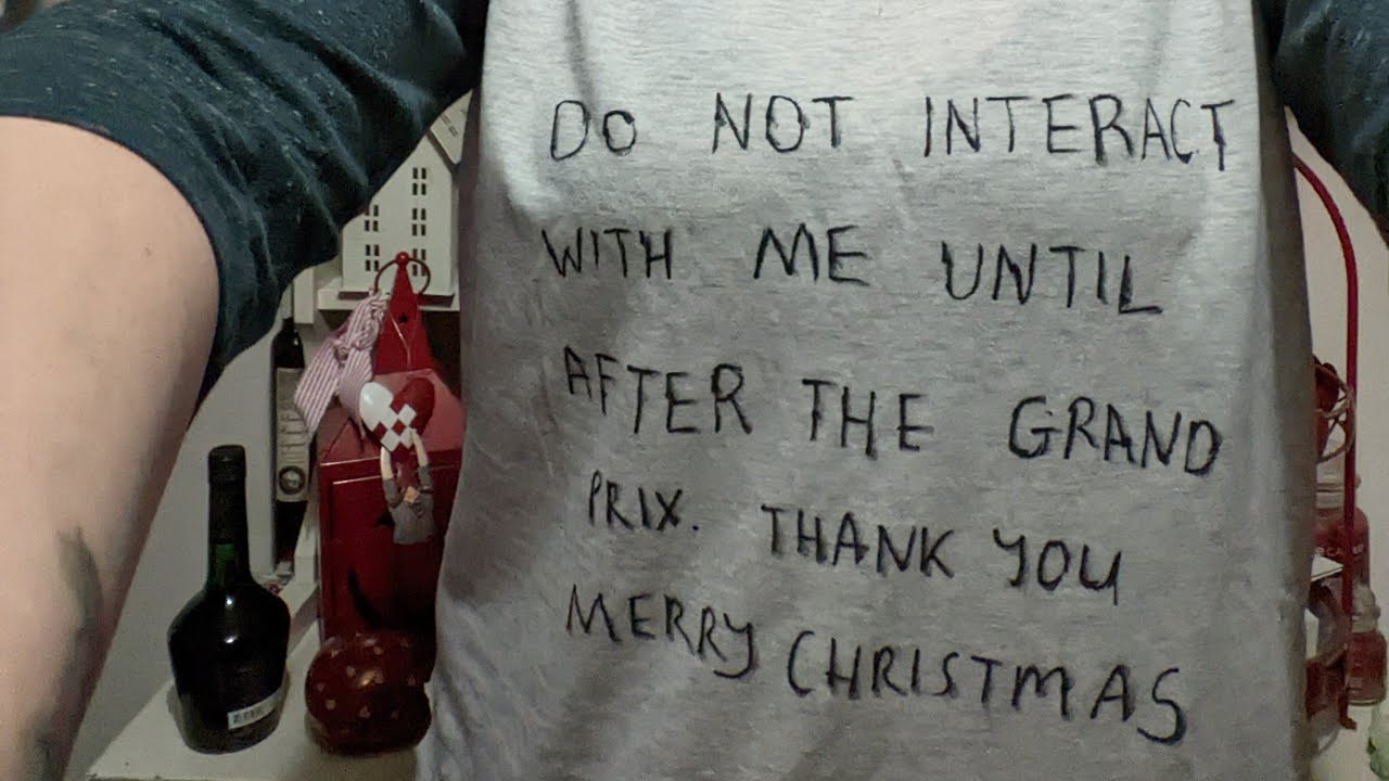 Stitched by Mrs D Vlogmas Days 12 and 13 Struck down by a migraine and Walkers mince pies