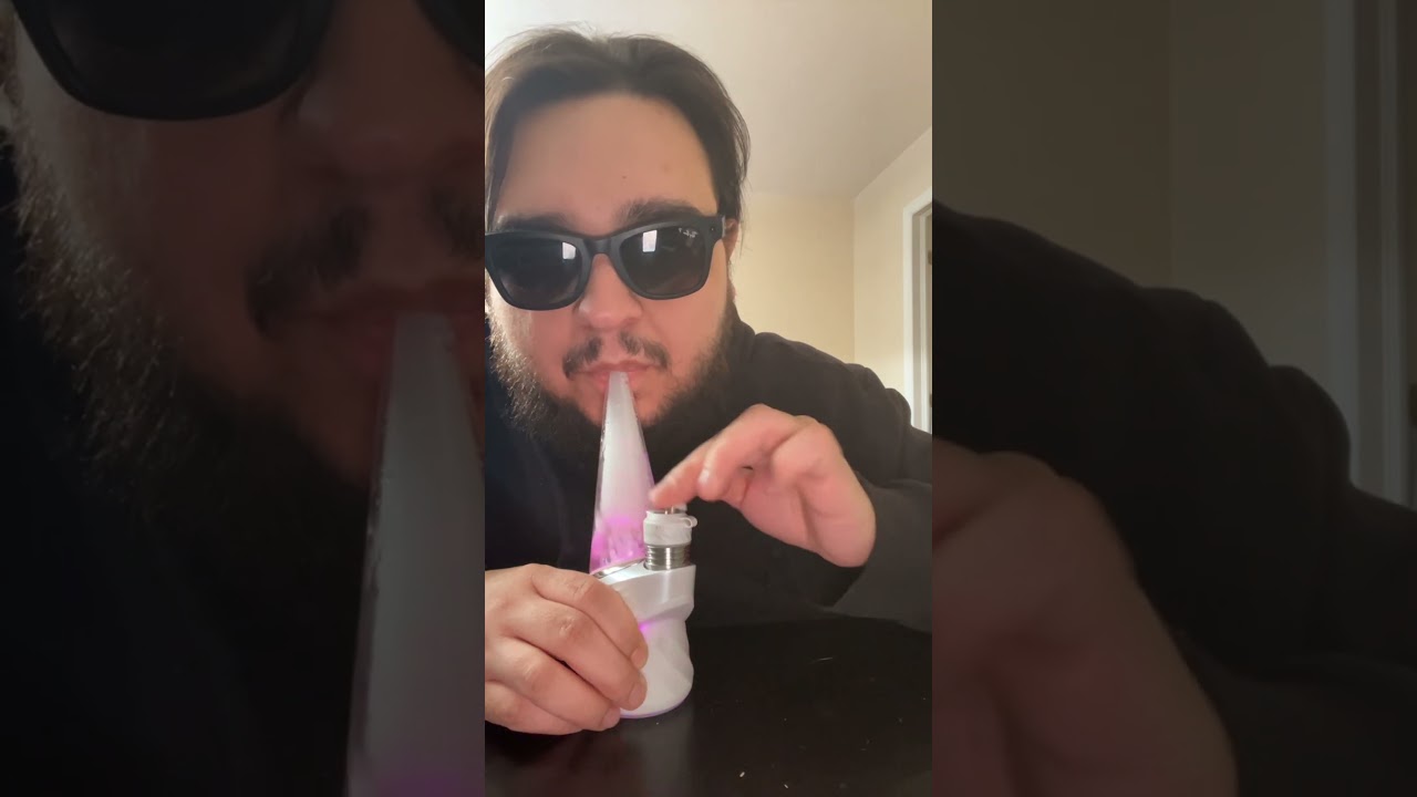 Huge solventless d@b from the New Puffco Peak Pro w/ 3DXL @ 600 degrees!