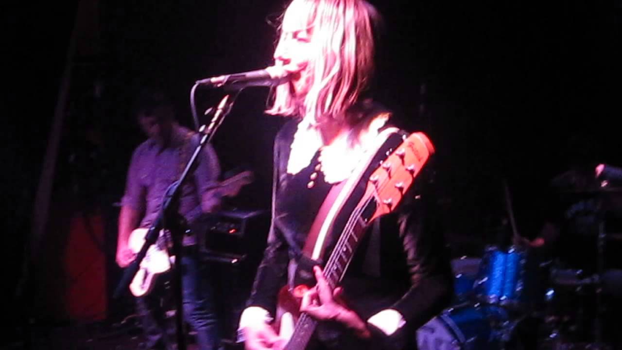 The Muffs - Lucky Guy