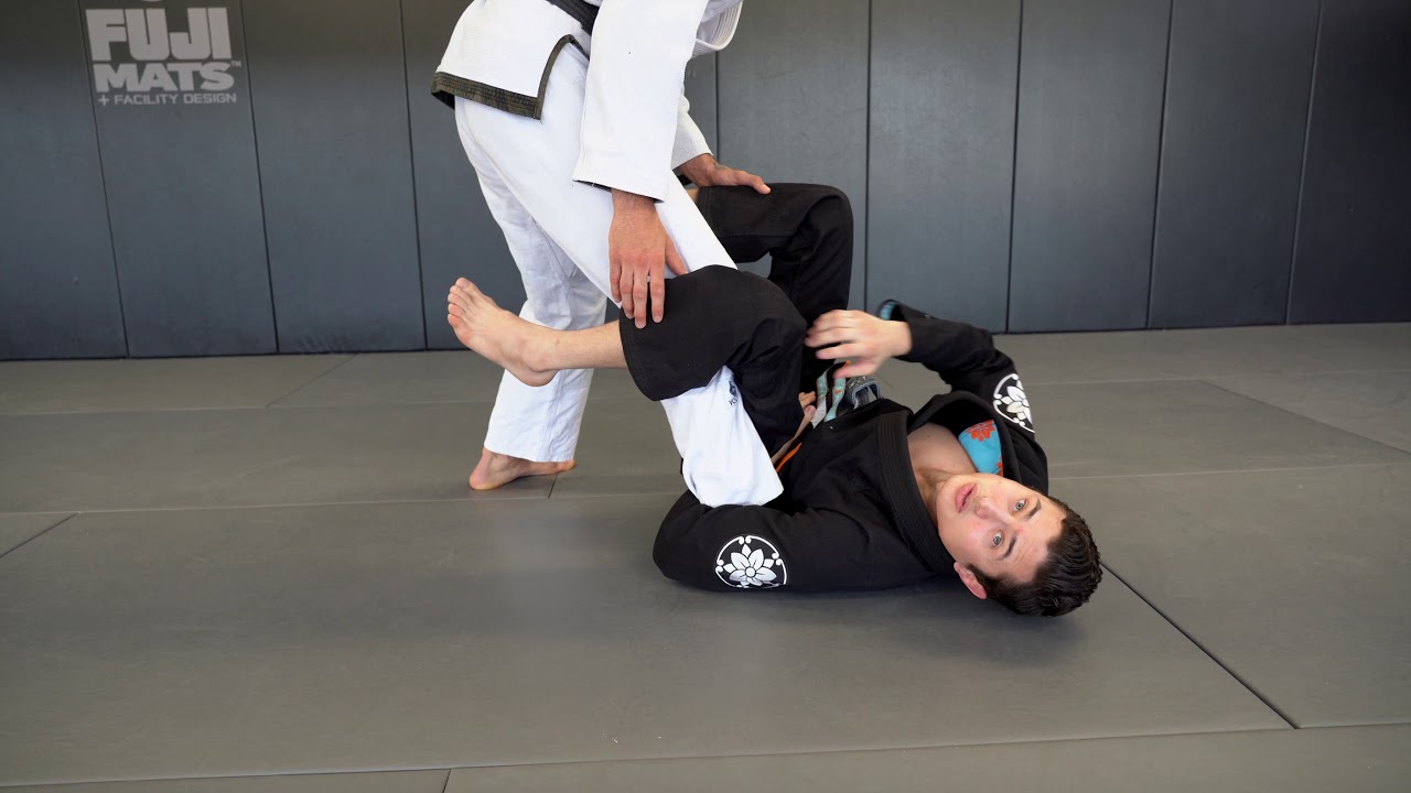 CHAVE DE PÉ DA DE LA RIVA (Caio Terra footlock)
