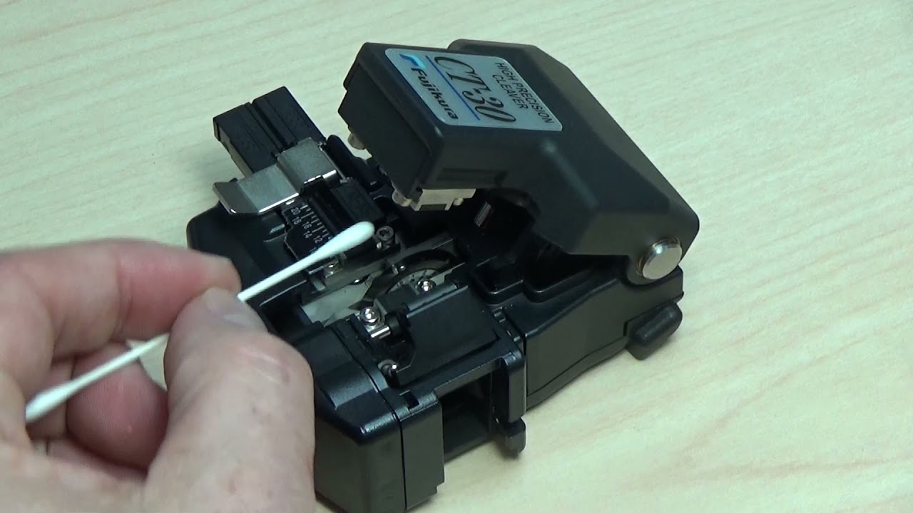 CT-30 Fujikura:  Rotation de la lame et ajustement de hauteur