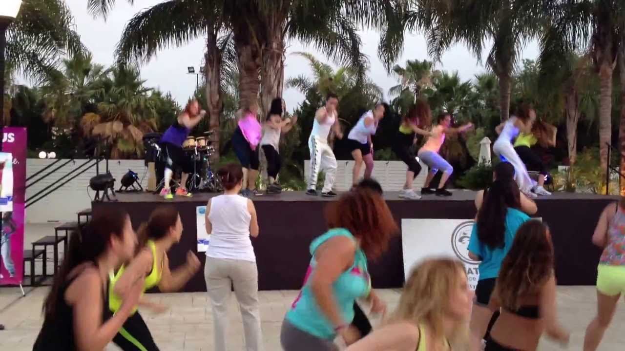 ZUMBA Cyprus Masterclass 2013 - Hilton Park - Pa'que lo bailen bien