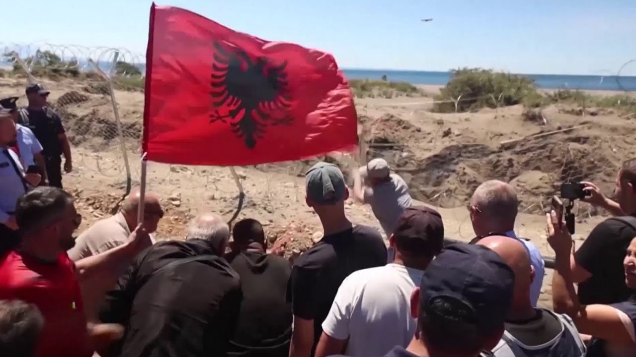 Albania&rsquo;s &lsquo;Flamingo Revolution&rsquo; protests Trump-linked resort project