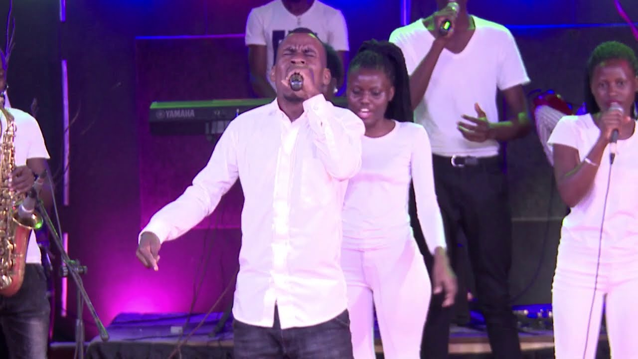 Olin' amaanyi/Awali Yesu Live - Steven and Becky Aima