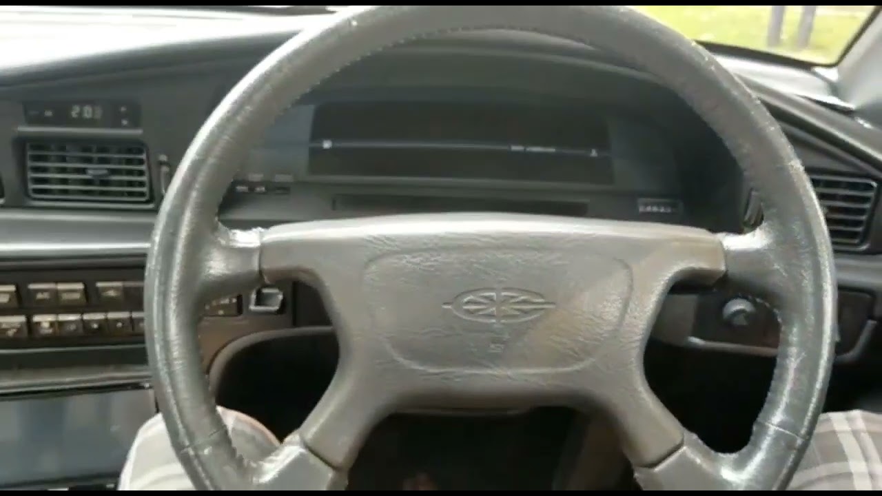 review mobil dijual Toyota Corona Twincam Ex Saloon ST171 2.0 1992 Manual 30jt nego