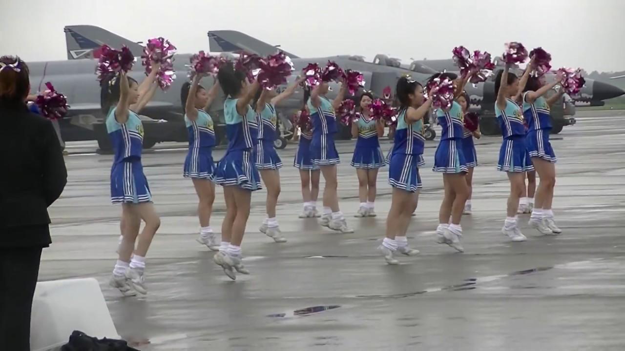 2013　百里基地航空祭　茨城県立水戸商業高等学校チアリーディング部　チアダンス　2/3