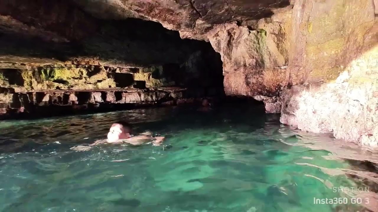 A nuoto nella LAMA MONACHILE - Polignano a mare