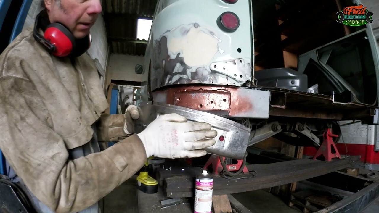 Restauration de l'Estafette belle de loin part 3
