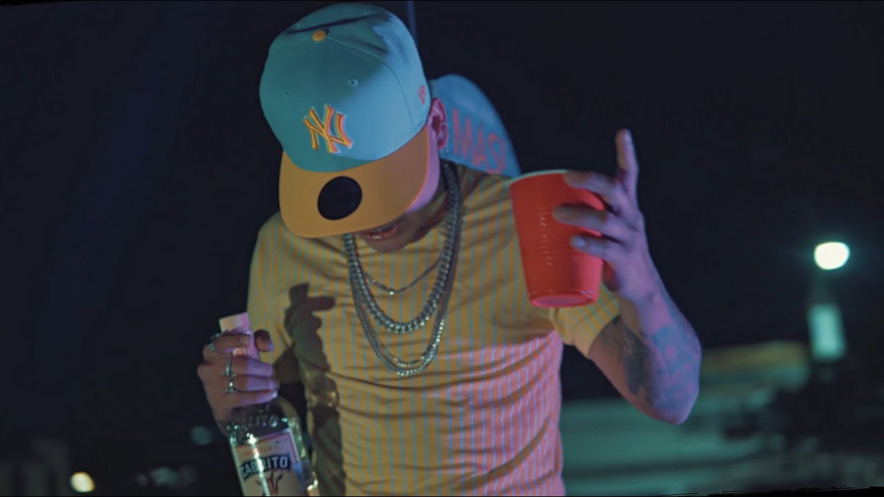 CHIKIS RA // VIVO DE NOCHE // (VIDEO OFICIAL) [kdr Beats]