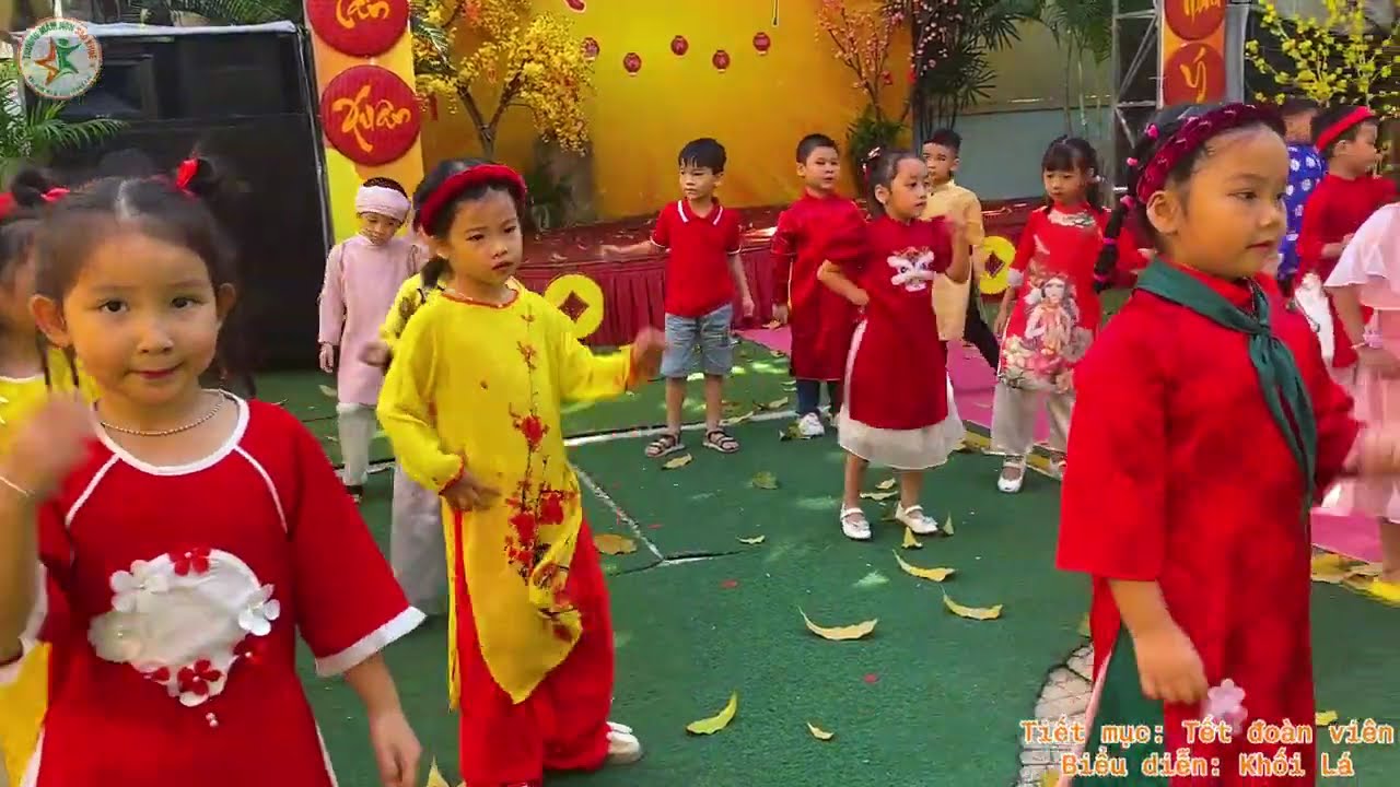 VĂN NGHỆ TẾT HOẠT CẢNH TẾT SUM VẦY