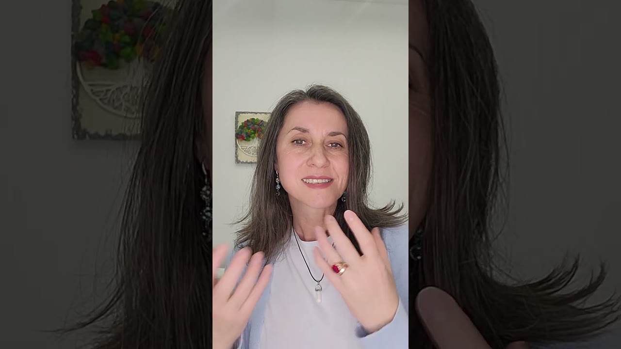 POEZIA OFELIEI - Suntem ca florile-n gradină