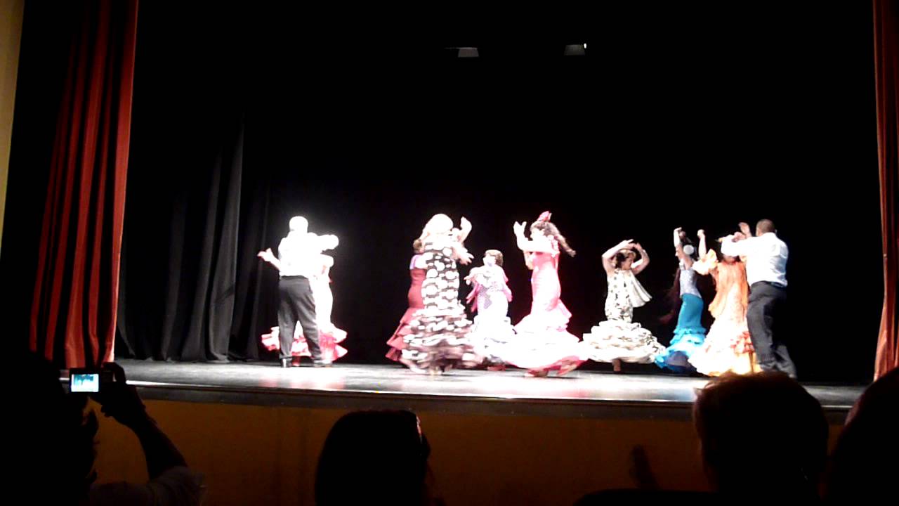 Lupe,Juli y Loli derramando arte y salero