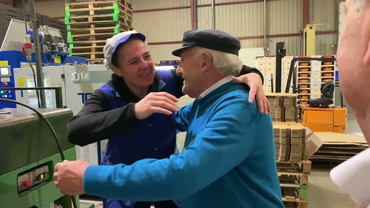 LLUSAR VIDEO LA ÚLTIMA VISITA