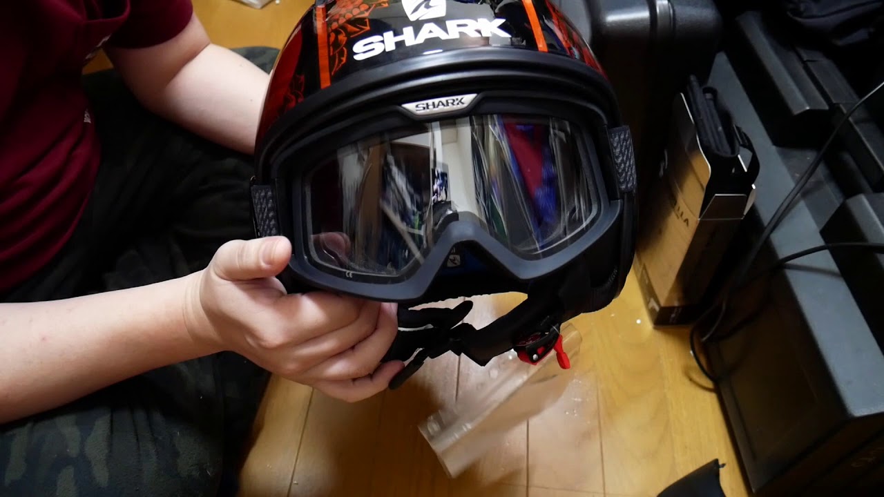 SHARK DARKヘルメット