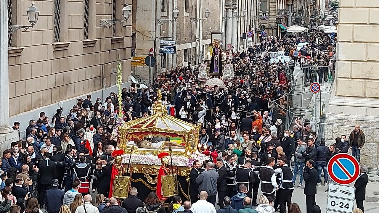 PALERMO - PROCESSIONE DEL VENERDÌ SANTO AL CASSARO  15/04/2022 (4K)