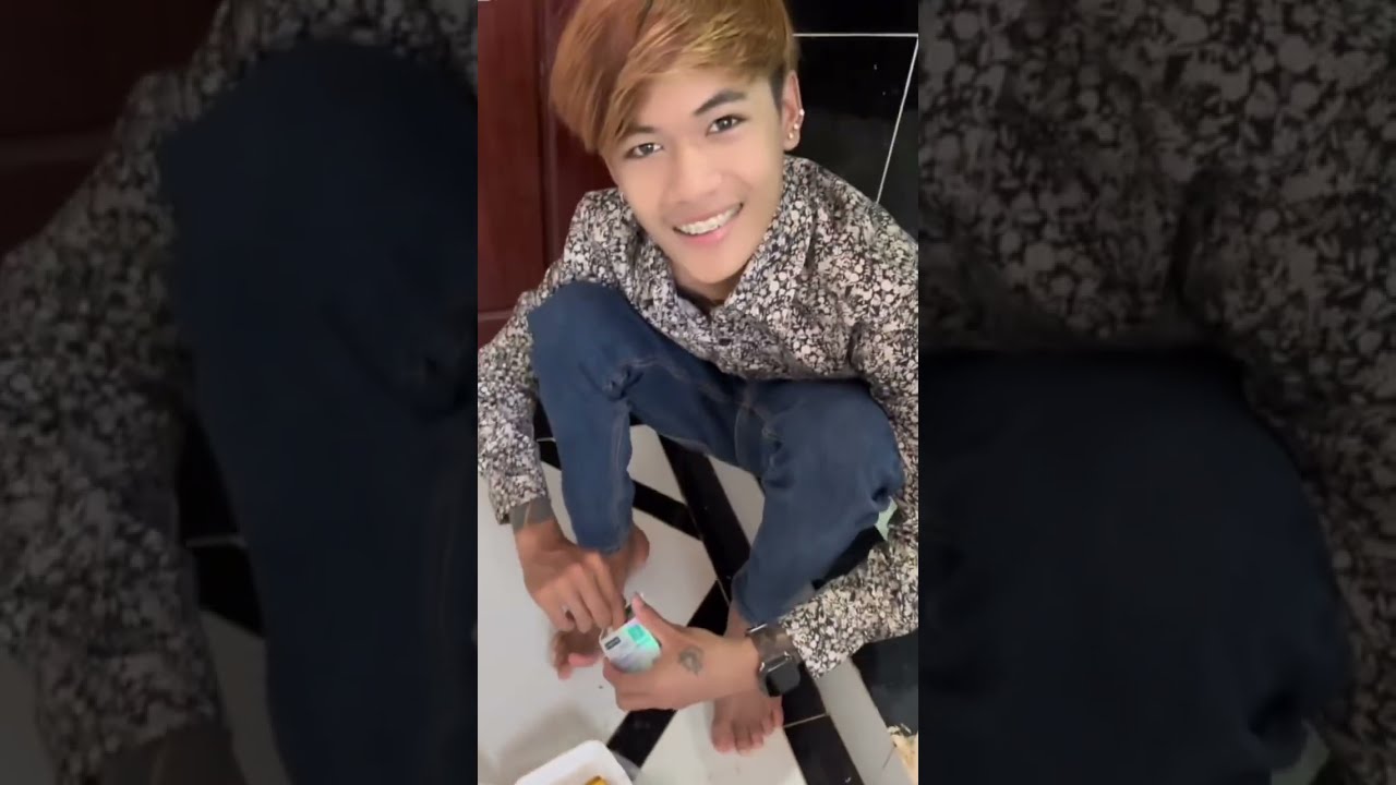 ខ្វះអីលេងយកស្រោមឱ្យគេស៊ី 😤