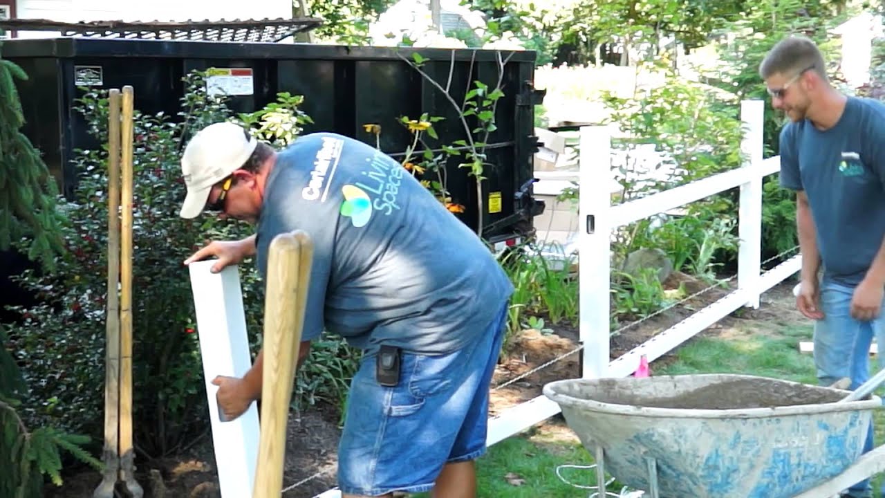 CertainTeed Bufftech® Vinyl Fence - A Good Fence Makes Good Neighbors