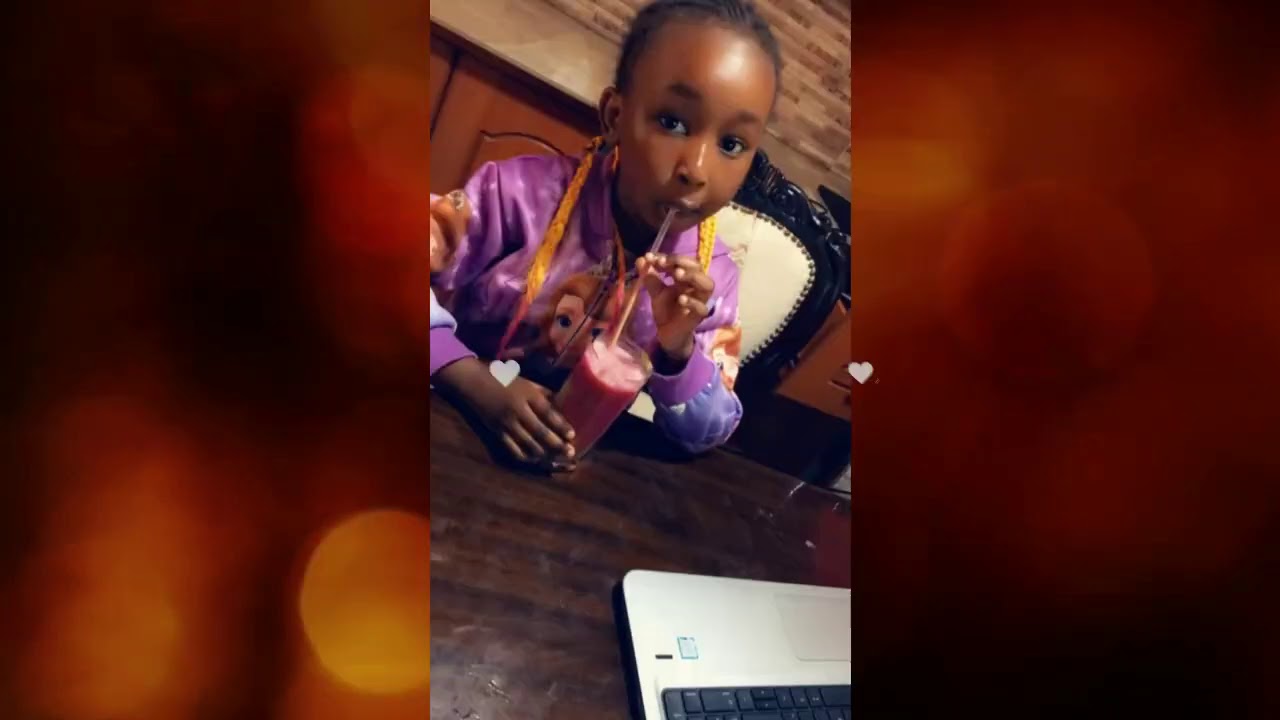 LAKEWOOD EMERALD GRADE 1 MAKING  SMOOTHIE