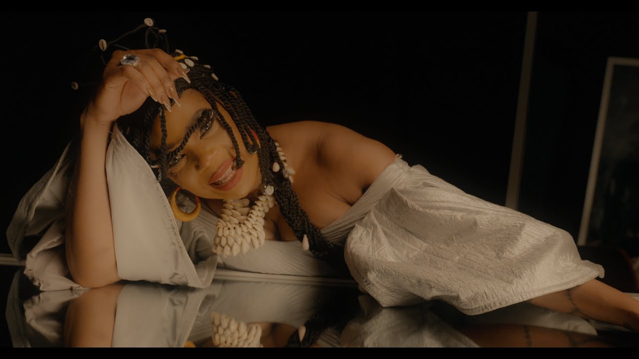 Lady Ponce - Le monde (Clip Officiel)