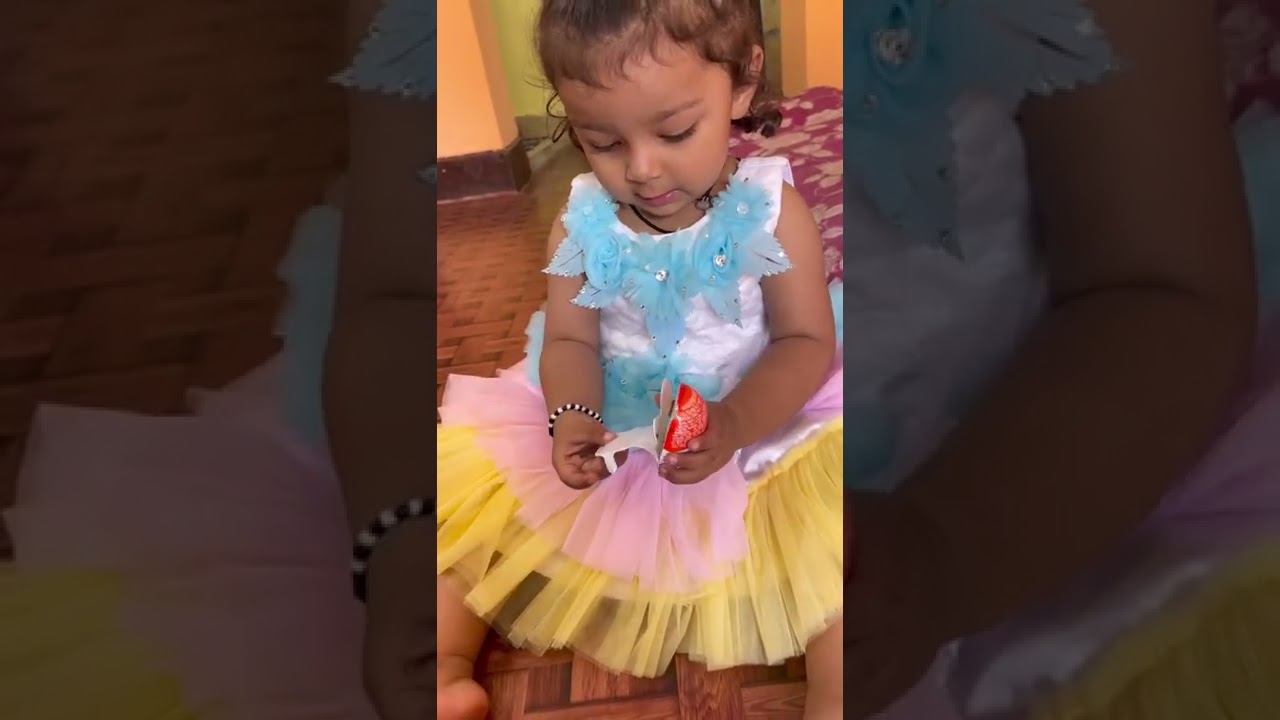 Cute baby chooses lollipop 🍭 kinder joy chocolates 🍫 #shorts