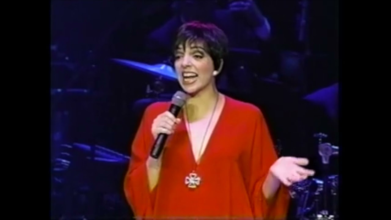 Liza Minnelli Performs at the New York Life 1995