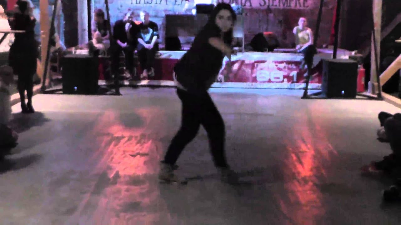Pop, dip and spin Нелли