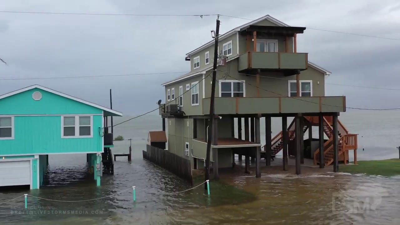 09-21-20 Galveston Area, Tx Entire Subdvisions Flooded - People Walking in Storm Surge TS Beta Drone