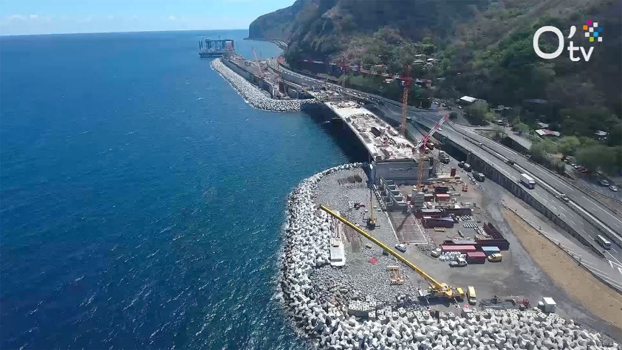 La Nouvelle Route du Littoral sort de l'eau