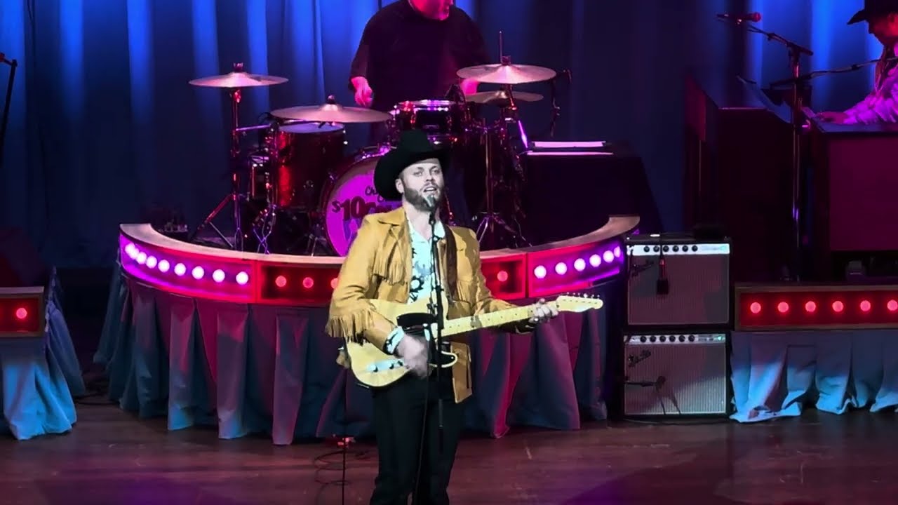 Charley Crocket - Gettin’ Tired Again (Massey Hall 2024)
