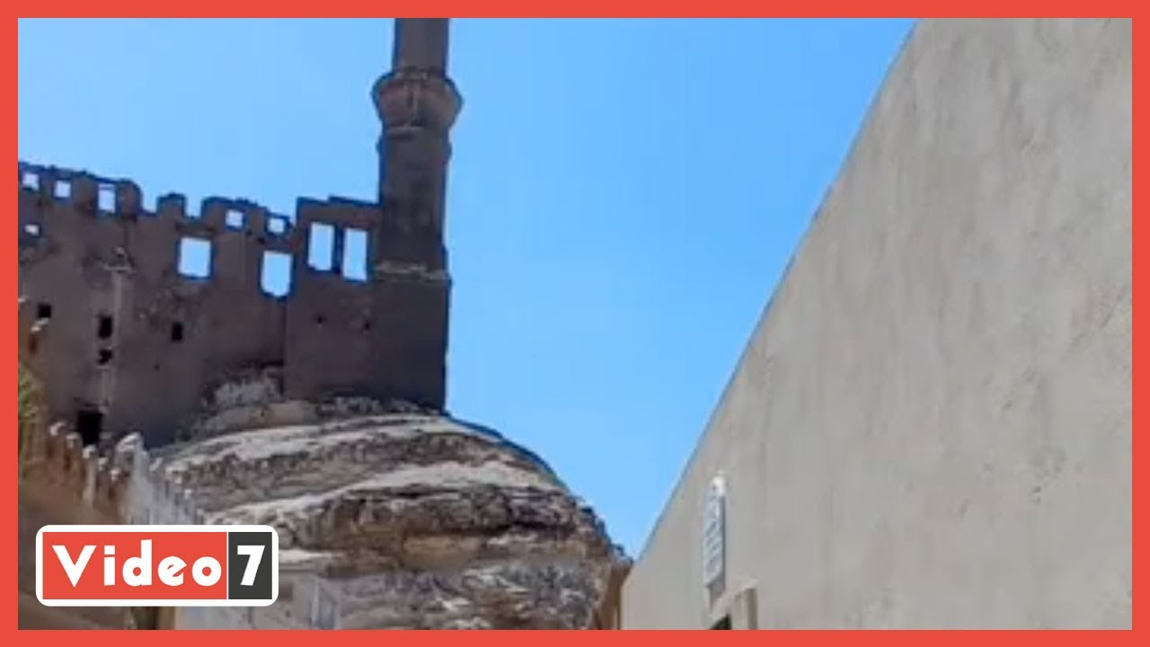 مغامرة صعود أغرب مسجد بجبل المقطم.. 