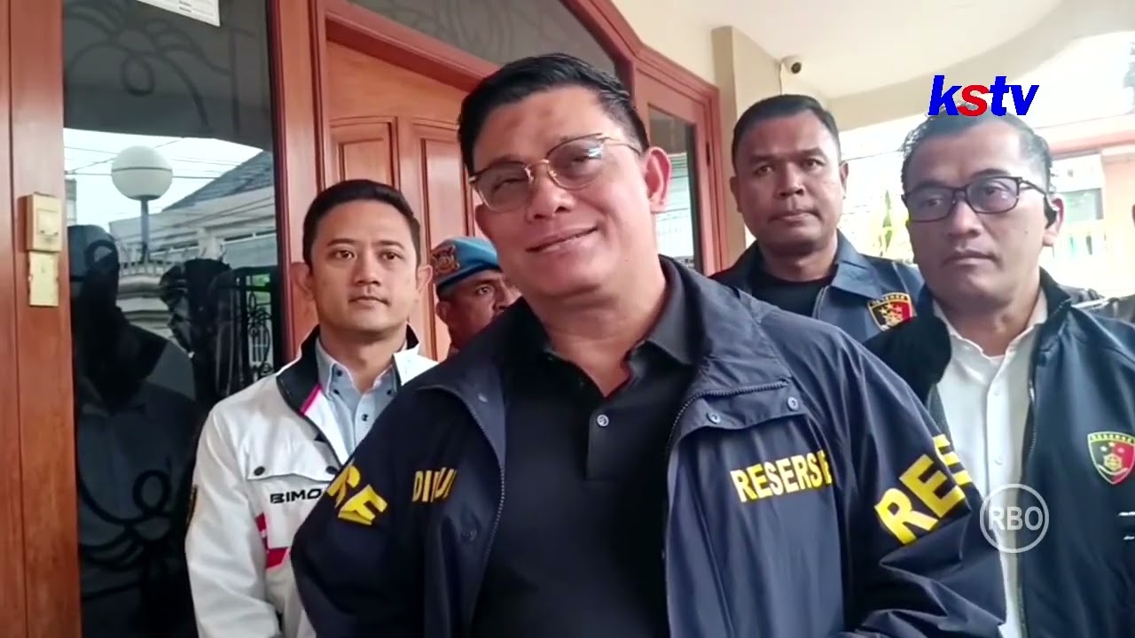 NGANJUK - TIM BARESKRIM POLRI GELEDAH 2 LOKASI DI NGANJUK TERKAIT KASUS EMAS ILEGAL