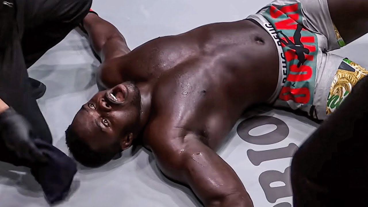 Controversial Fight Ending?! 😳🤯 Reug Reug vs. Kirill Grishenko