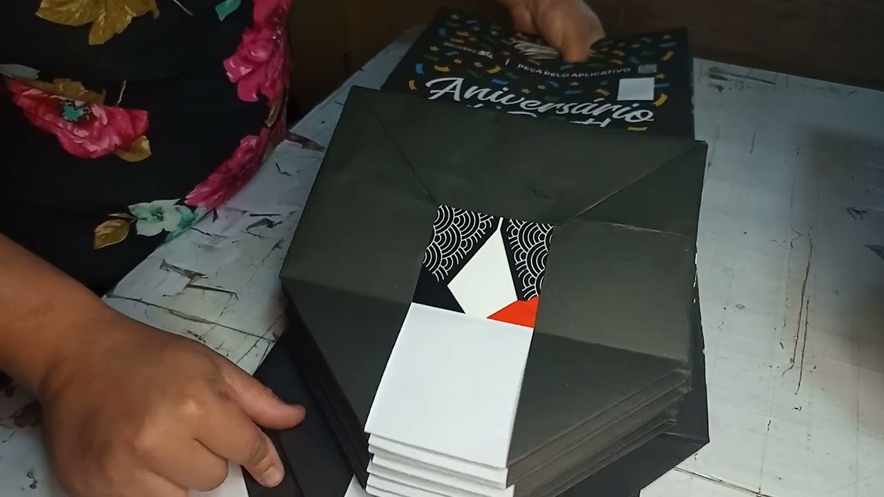 como colar fundo de sacola de papel