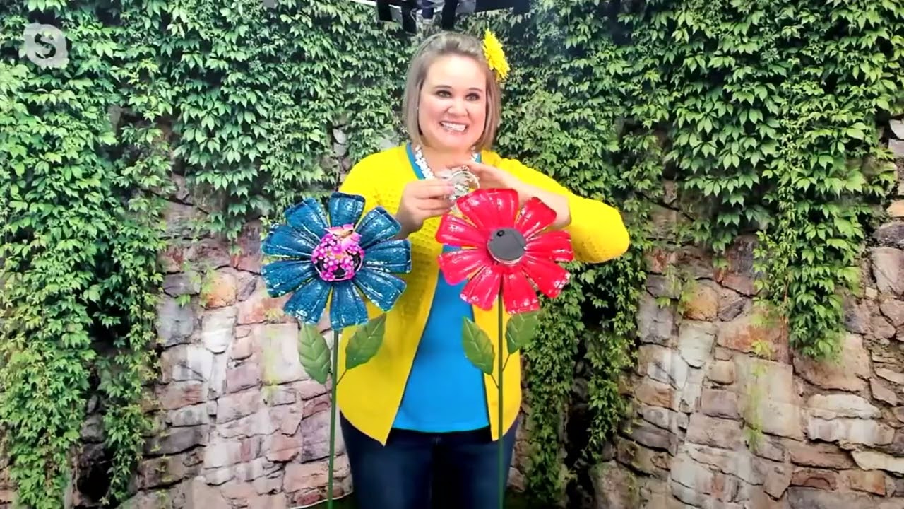 Металлическая стойка для цветника Marigold 38,5 дюйма на солнечной батарее на QVC