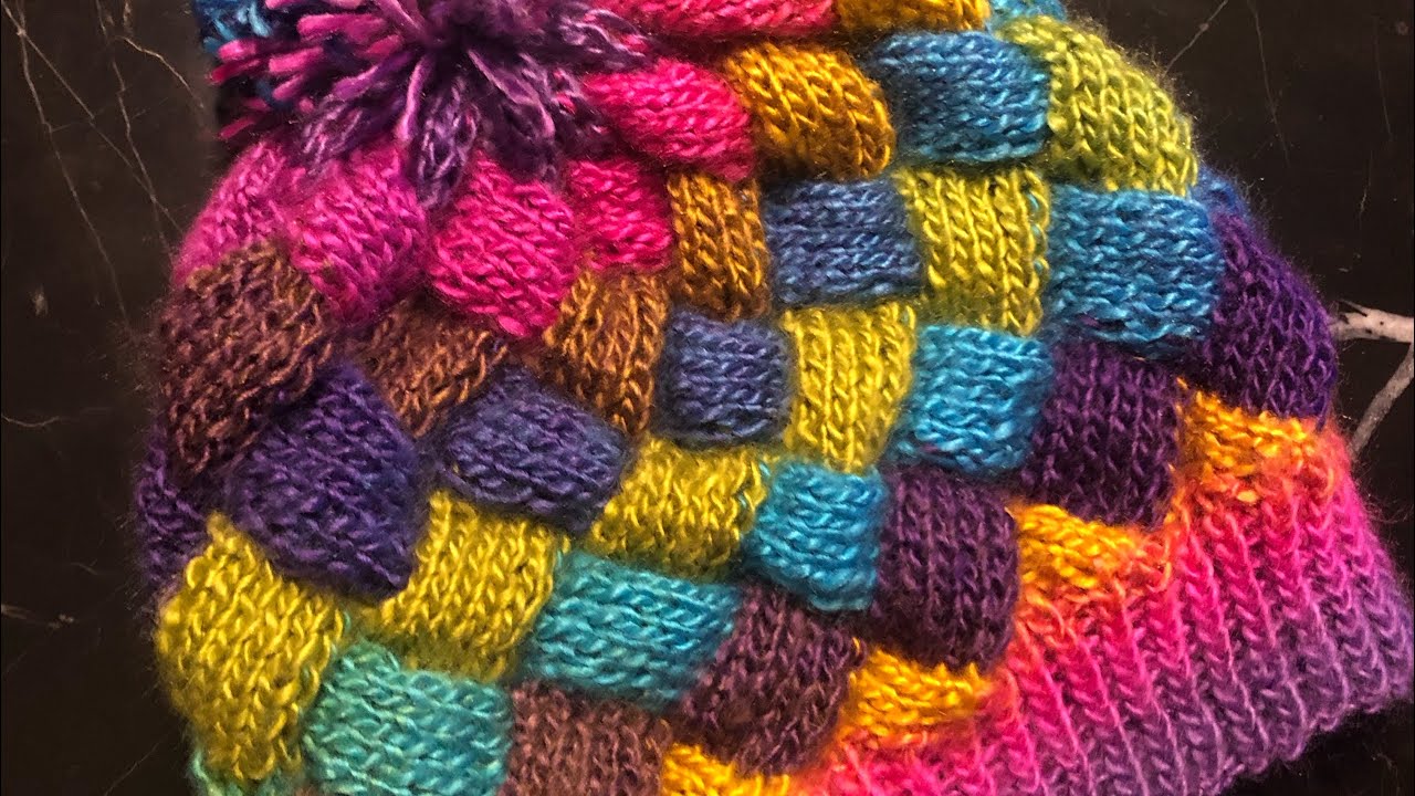 Rengarenk çok tatlı kız çocuk beresi yapımı 💜🧡💚💙(entrelac örgü )