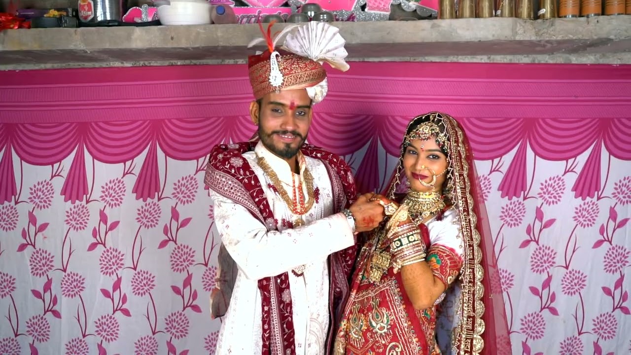 06Sumit Ughrejiya & Savriya 02