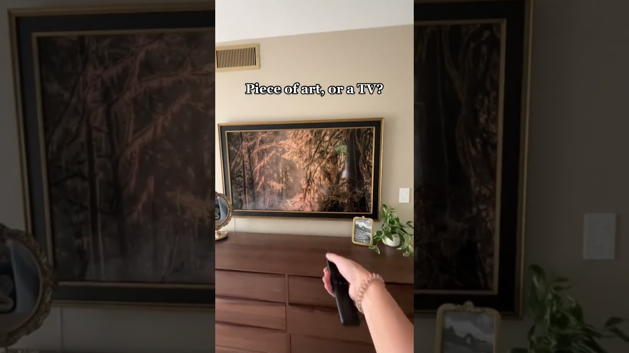 The coolest 👌🏼 #frametv #samsung #samsungframetv #tv #art #tvframe