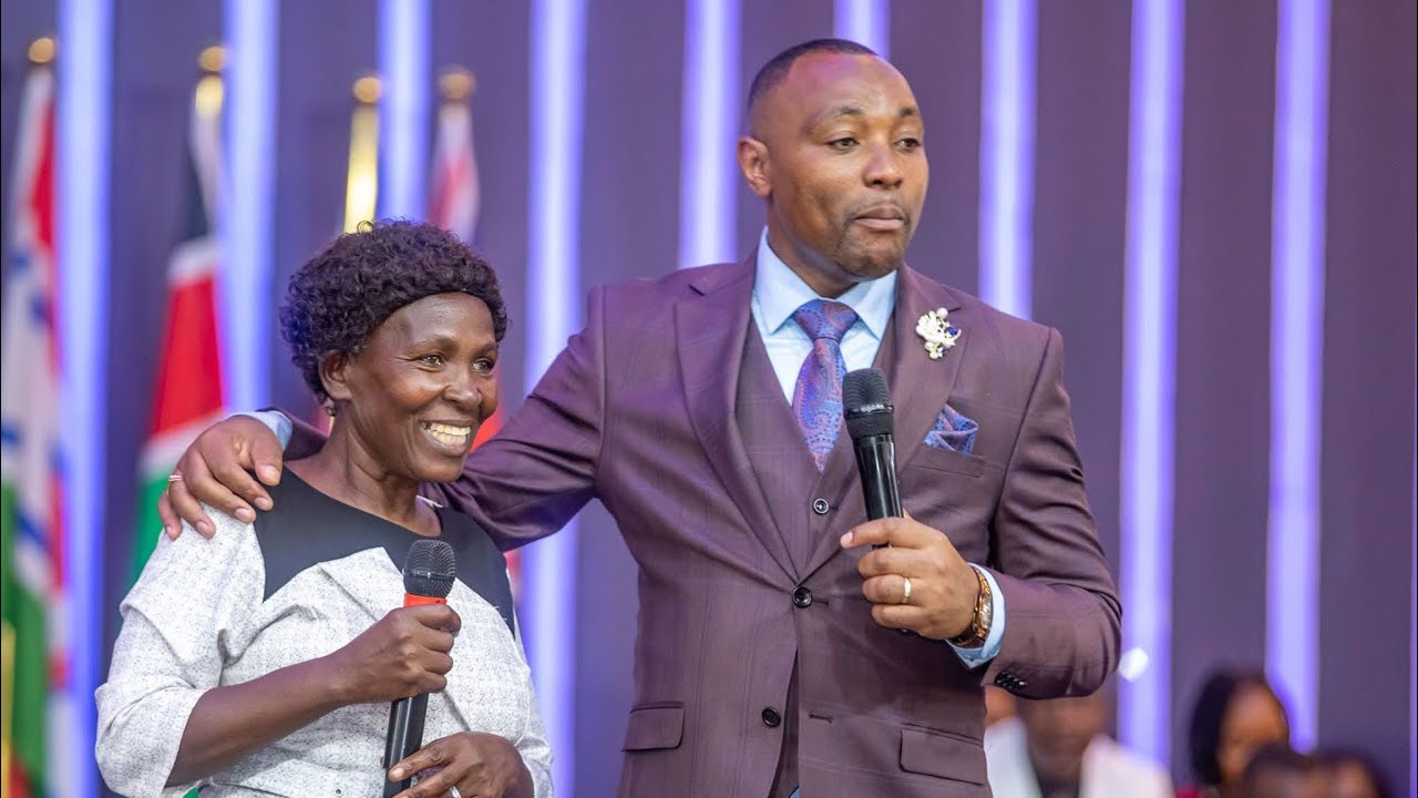 Trending mama mwangi gukenia andu JCM / Bishop is happy